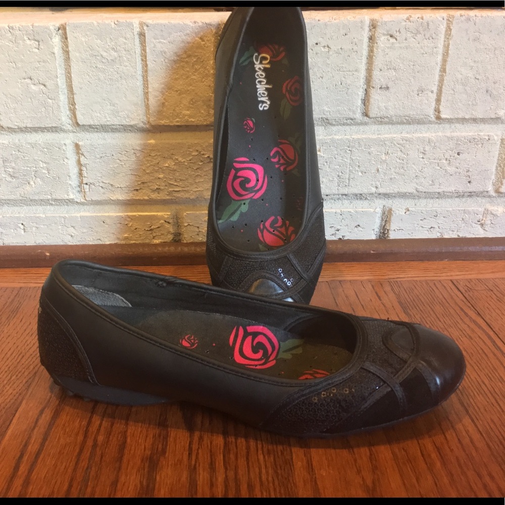 Skechers Size 9.5 Flat Shoes